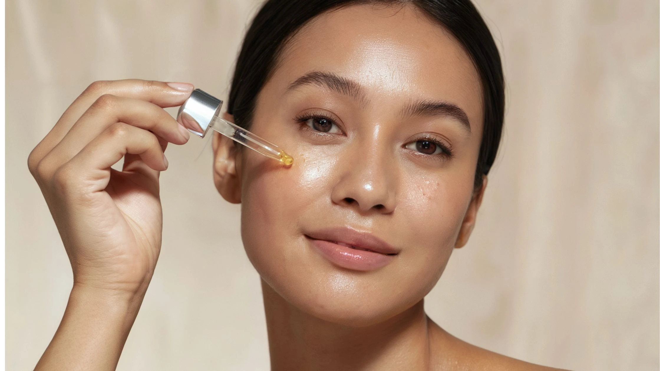 Zarlish hydrating serum application